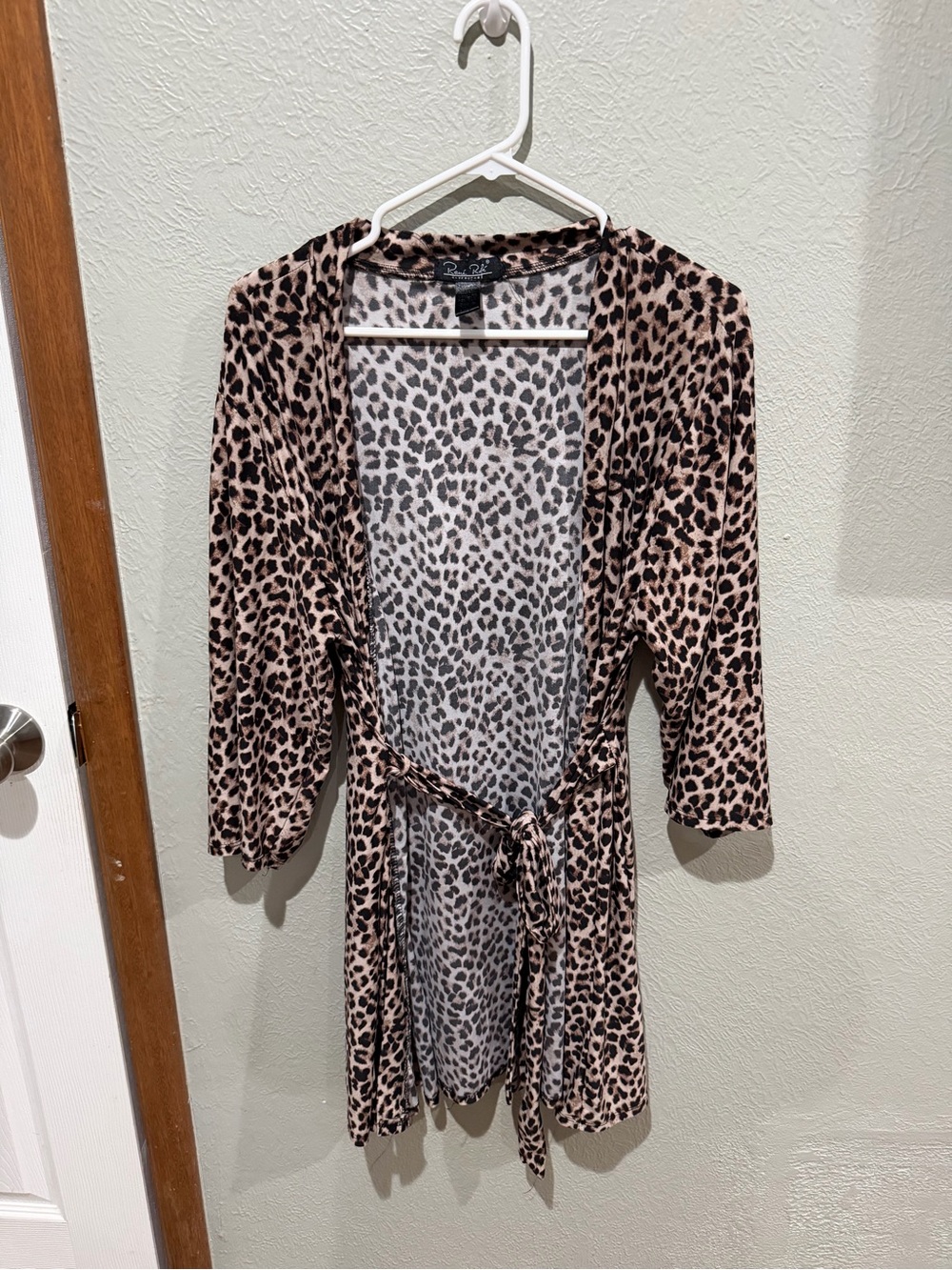 Rene Rofe Pink and Black Leopard Print Satin Robe